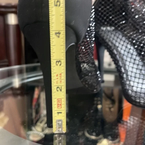 Brand new Black Net Beaded - Picture 4 of 4